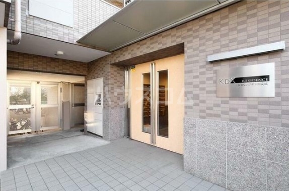 17/26 エントランス