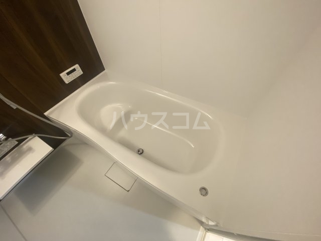 13/30 浴室