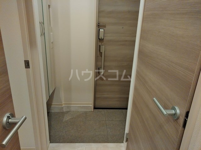 13/30 玄関