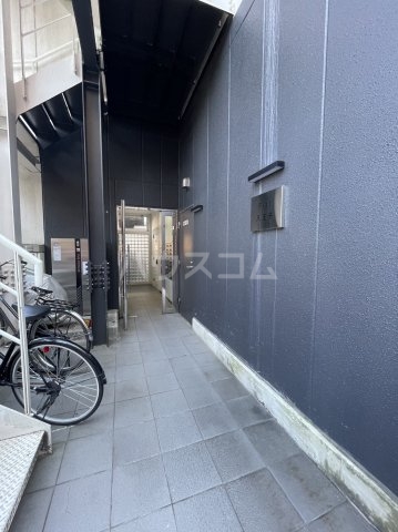 21/29 エントランス