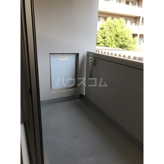 13/22 バルコニー