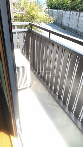 20/30 バルコニー