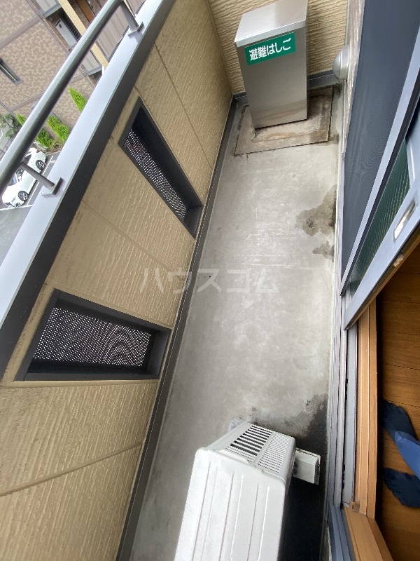 21/30 バルコニー