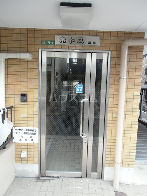 15/23 エントランス