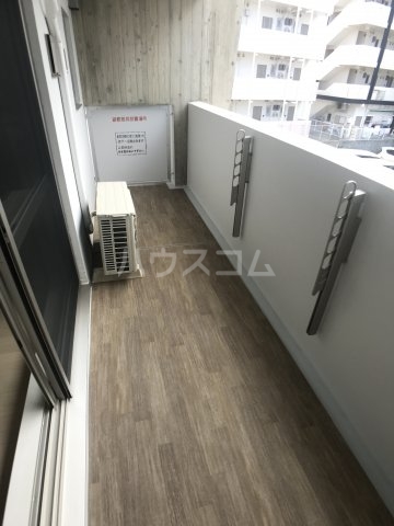 21/30 バルコニー