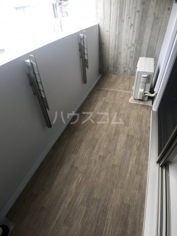 20/30 バルコニー