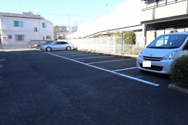 17/20 駐車場