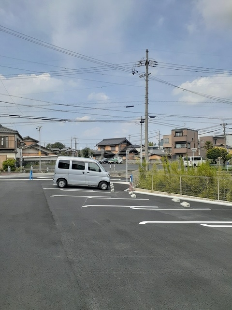 14/23 駐車場
