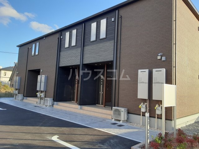 28/30 エントランス