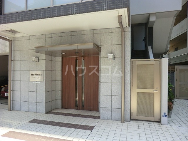 17/27 エントランス