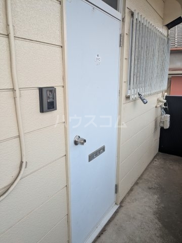 19/26 エントランス