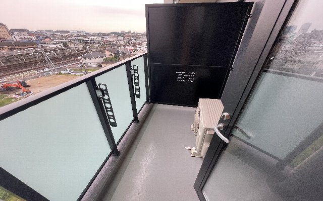 23/30 バルコニー