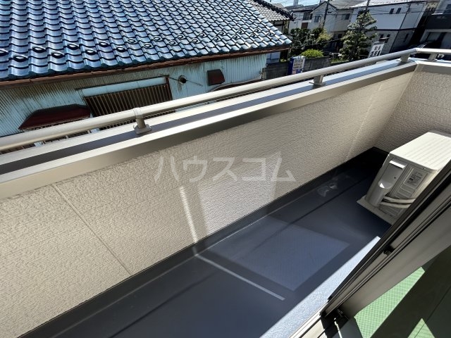18/27 バルコニー