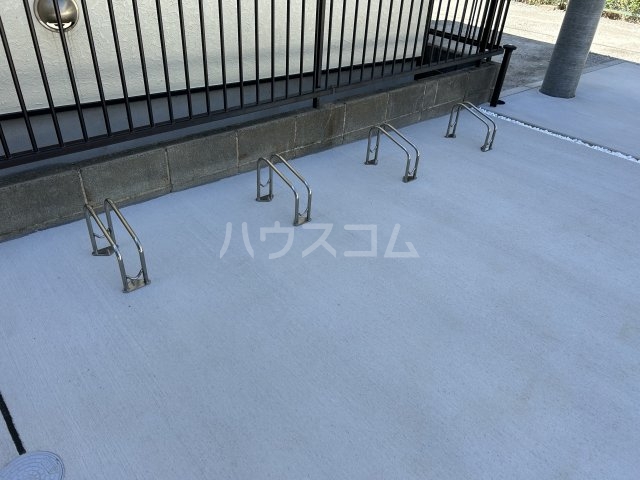 25/27 駐車場