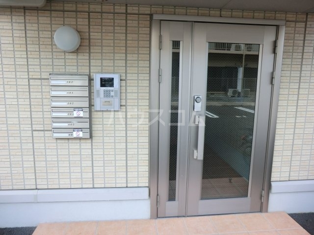 2/10 エントランス