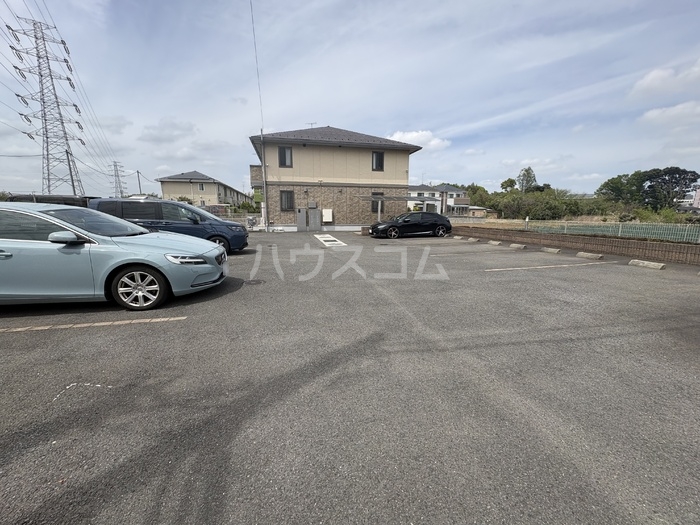 17/27 駐車場