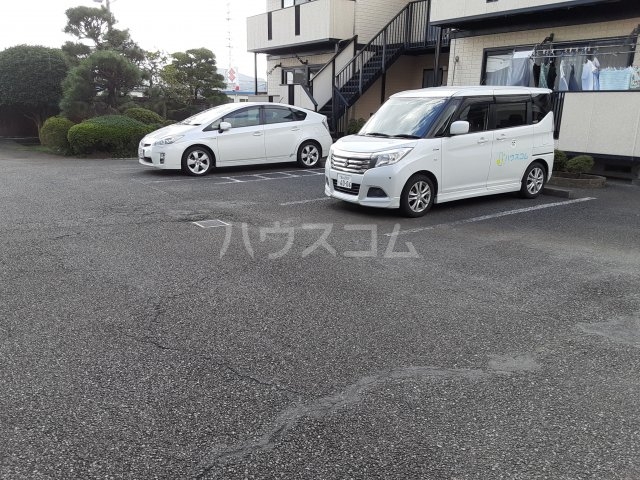 18/20 駐車場