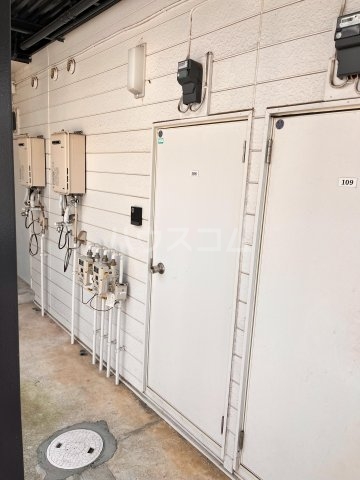 14/19 エントランス