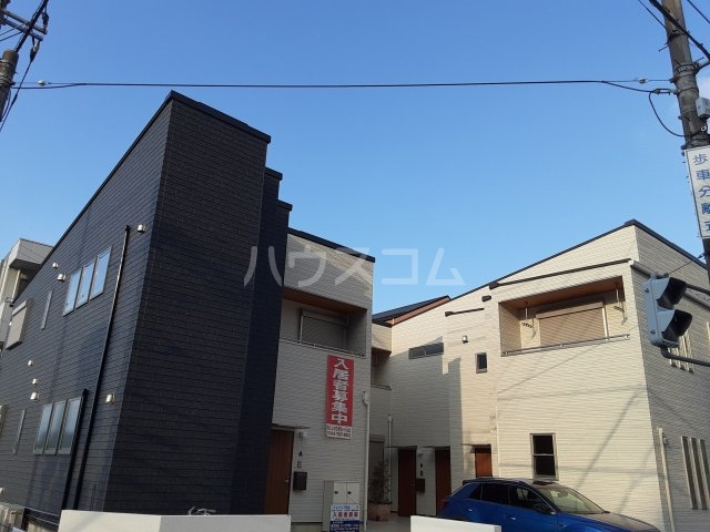 2/30 外観