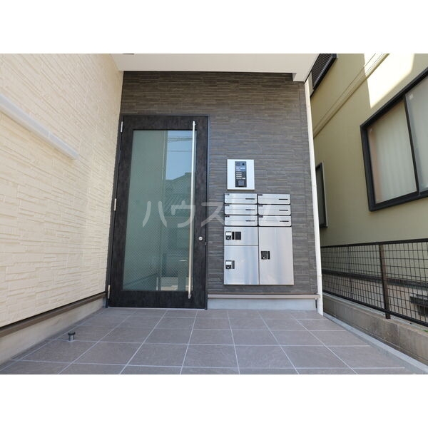 14/21 エントランス