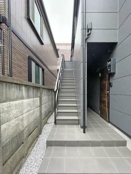 15/18 エントランス