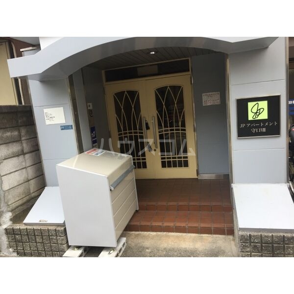 15/24 エントランス