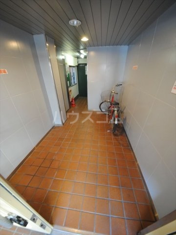 16/24 エントランス