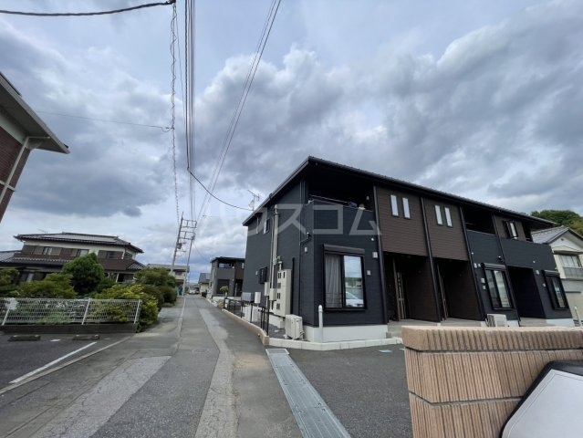 27/30 駐車場