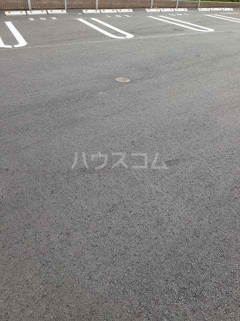 15/18 駐車場