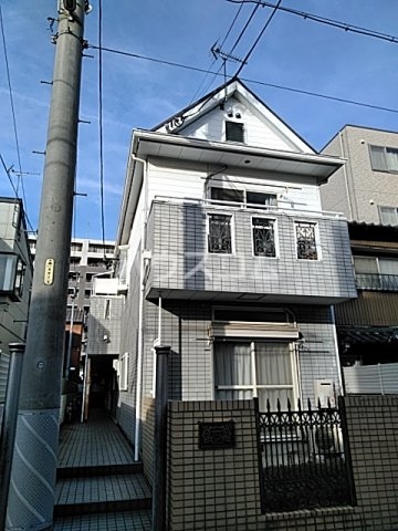 アビタシオン平安通の外観