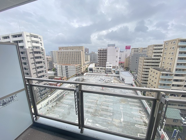 23/30 バルコニー