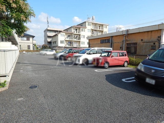 21/29 駐車場