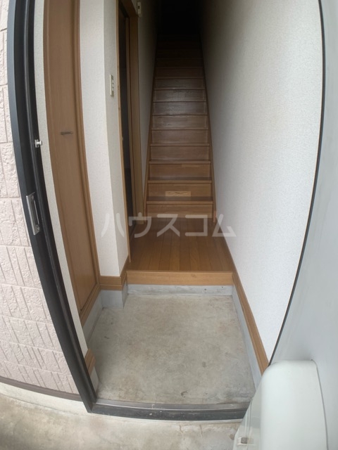 14/30 玄関