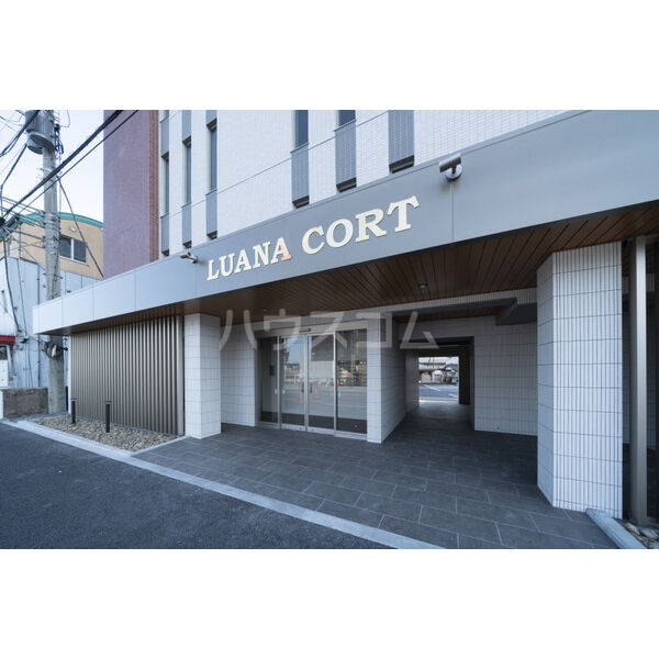 21/29 エントランス