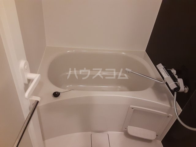 17/30 浴室