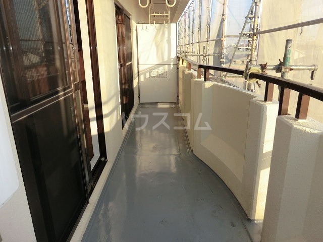 20/30 バルコニー