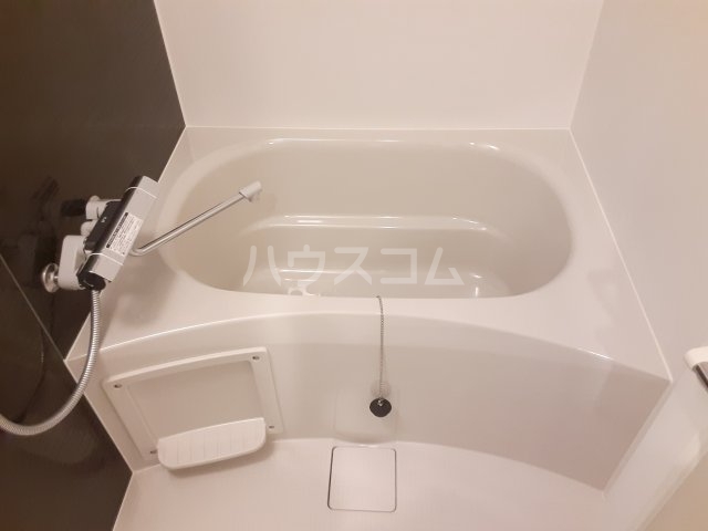 17/30 浴室