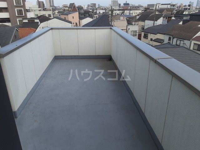 23/30 バルコニー