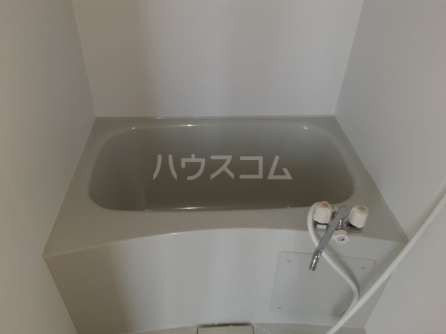 16/30 浴室