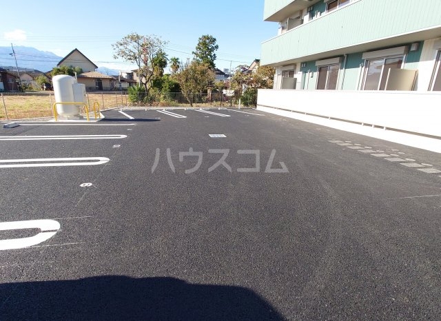 26/30 駐車場