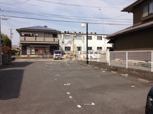22/30 駐車場