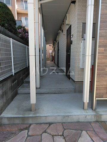 18/23 エントランス