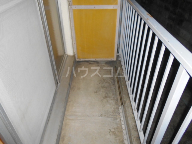 19/28 バルコニー