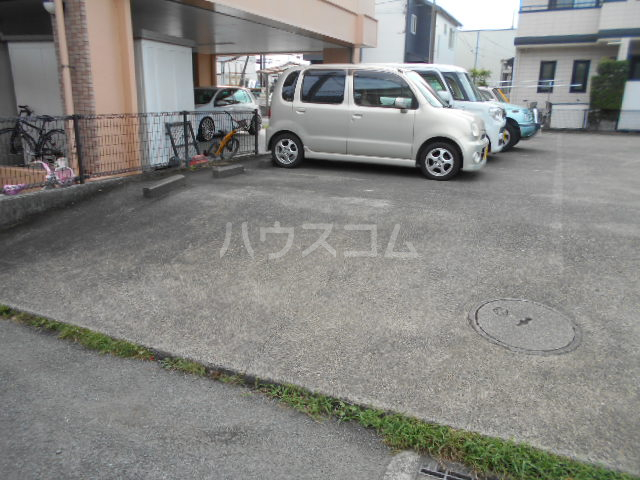 21/27 駐車場