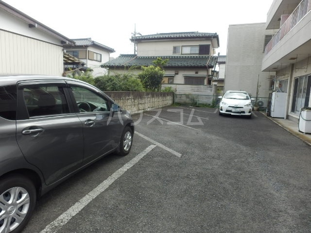 22/30 駐車場