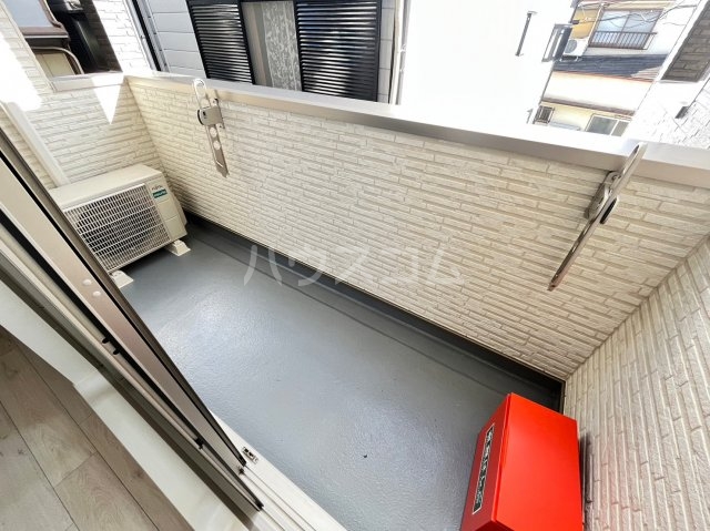 17/27 バルコニー