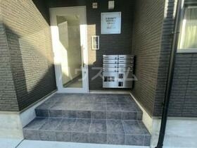 17/27 エントランス