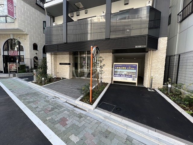 28/30 駐車場