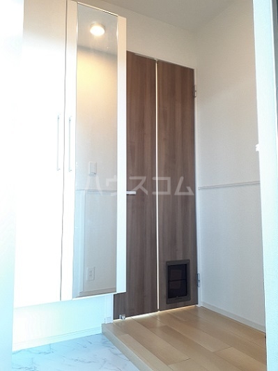 13/20 エントランス