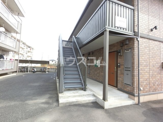 17/22 エントランス